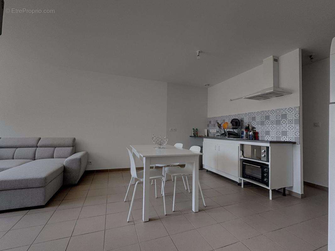 Appartement à GENLIS