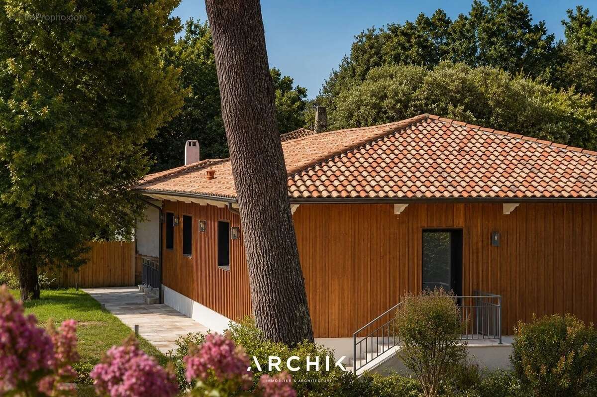 Maison à LE BOUSCAT