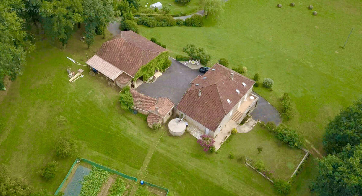 Maison à SAUVETERRE-LA-LEMANCE