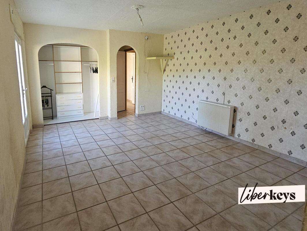 Maison à VILLECROZE