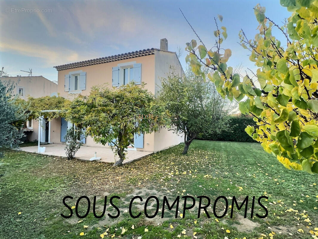 Maison à PEYROLLES-EN-PROVENCE