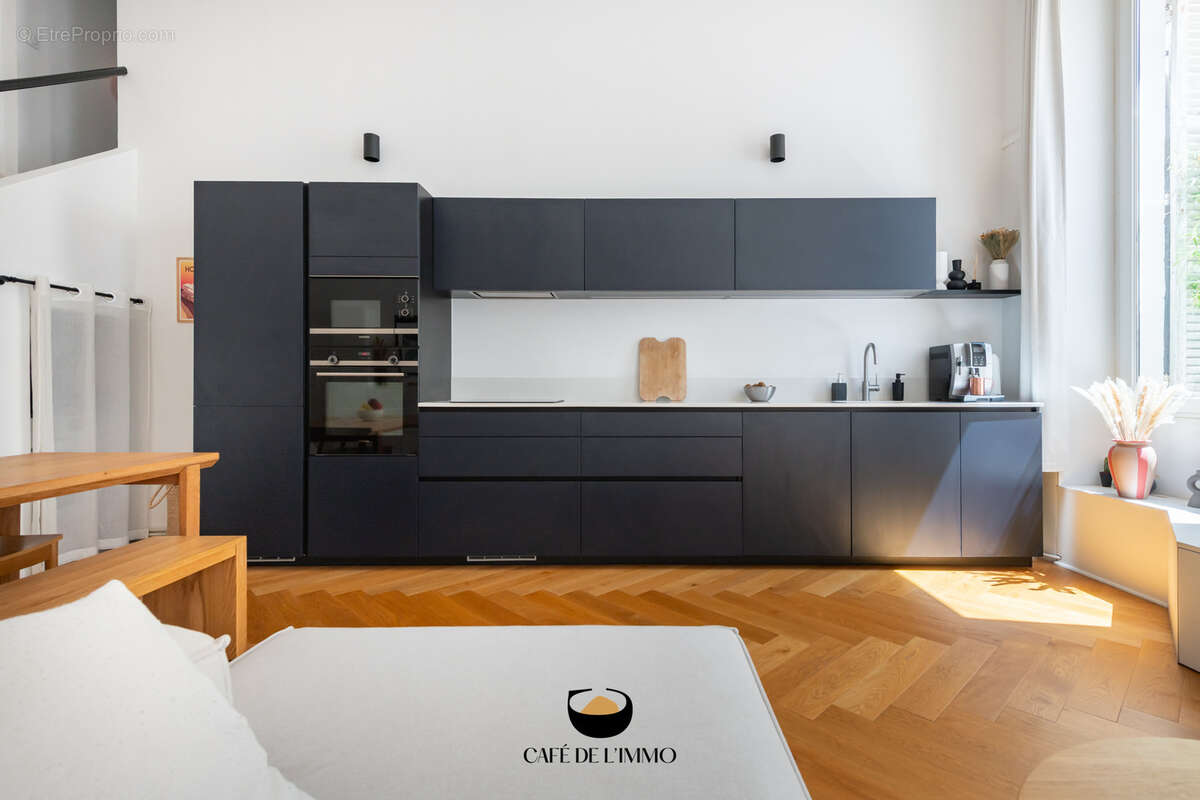 Appartement à MARSEILLE-6E