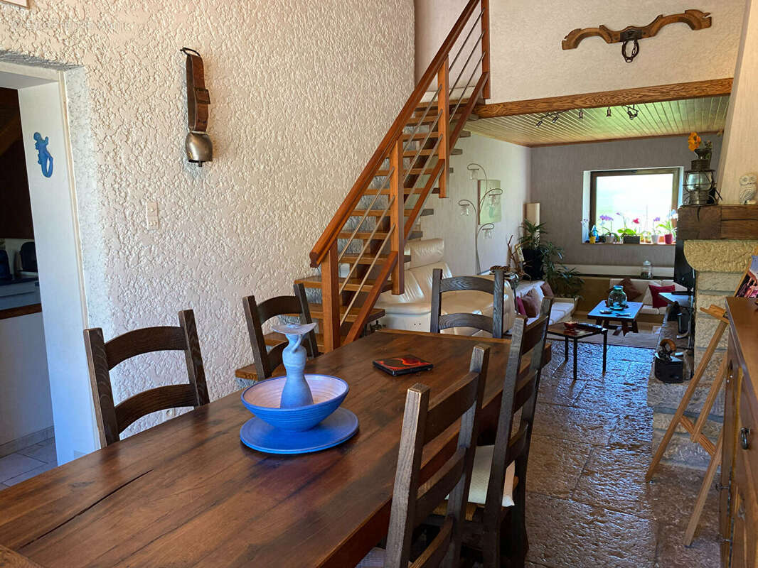Maison à MOUCHARD