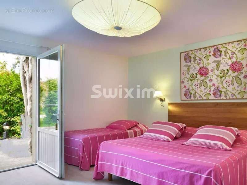 Commerce à CHEVERNY