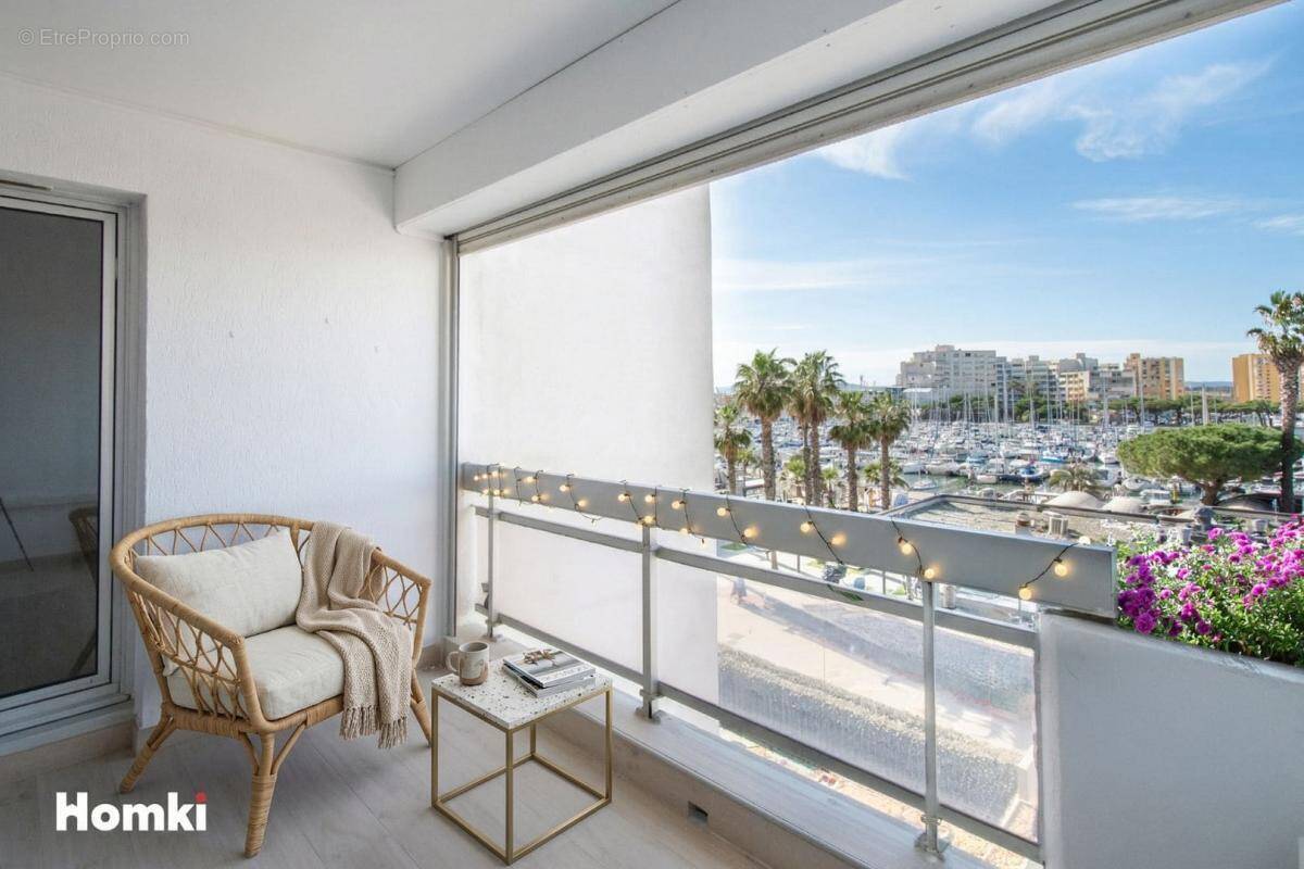 Appartement à MAUGUIO