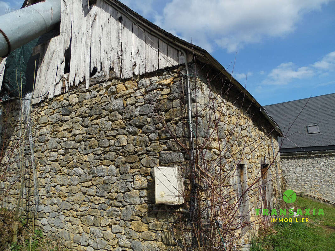 Maison à SAINT-LARY