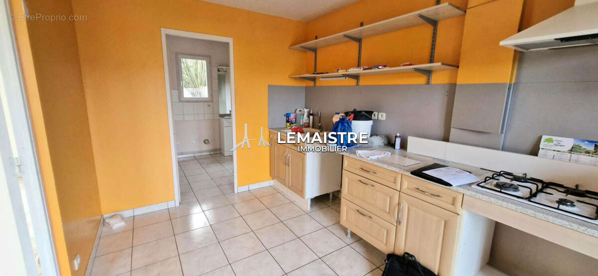 Maison à SAINT-CLAIR-SUR-LES-MONTS