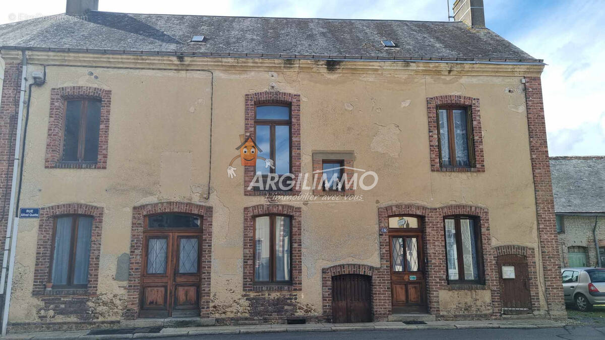 Maison à SAINT-CALAIS