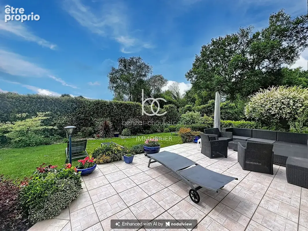 Plescop - Maison familiale de charme avec jardin arboré - photo 3