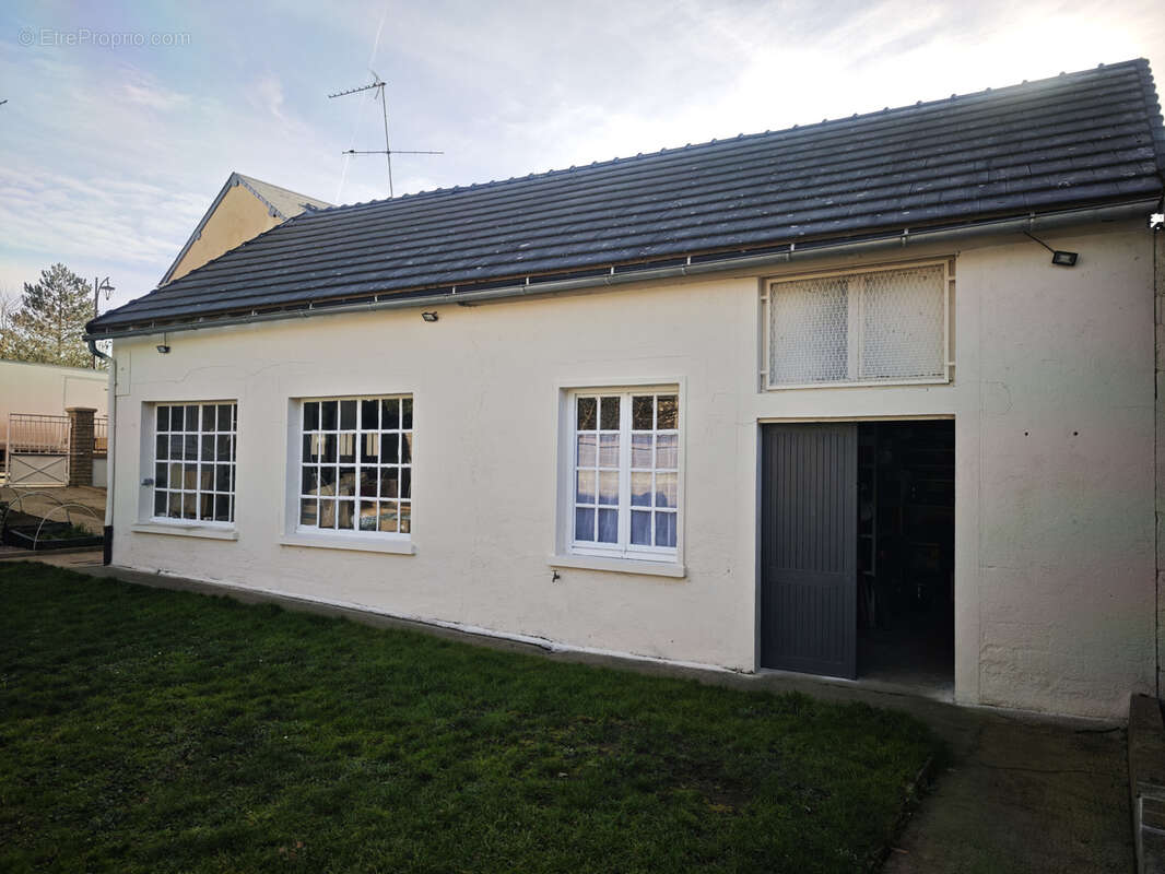 Maison à CERCY-LA-TOUR