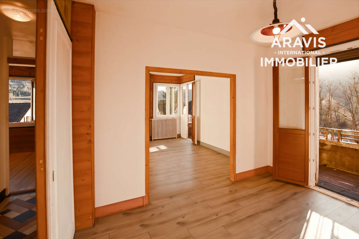 Appartement à TANINGES