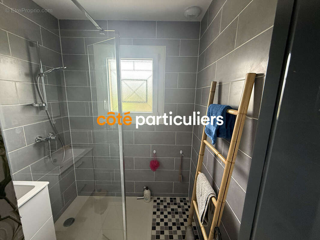 Maison à CAMPS-SUR-L&#039;ISLE