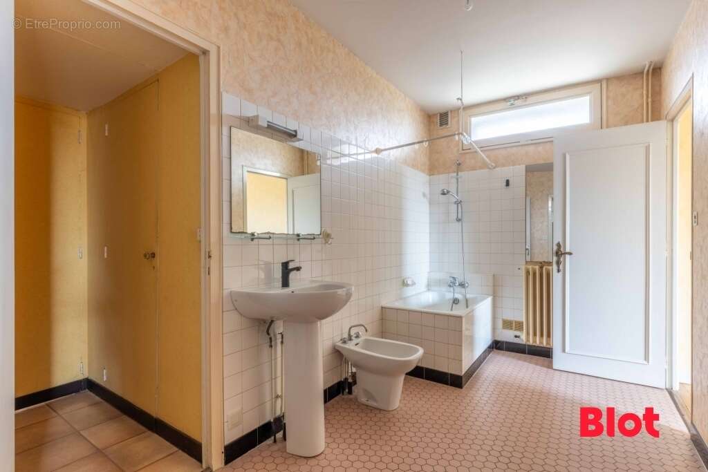 Maison 105 m² à Saint-Germain-Sur-Ille  - photo 6