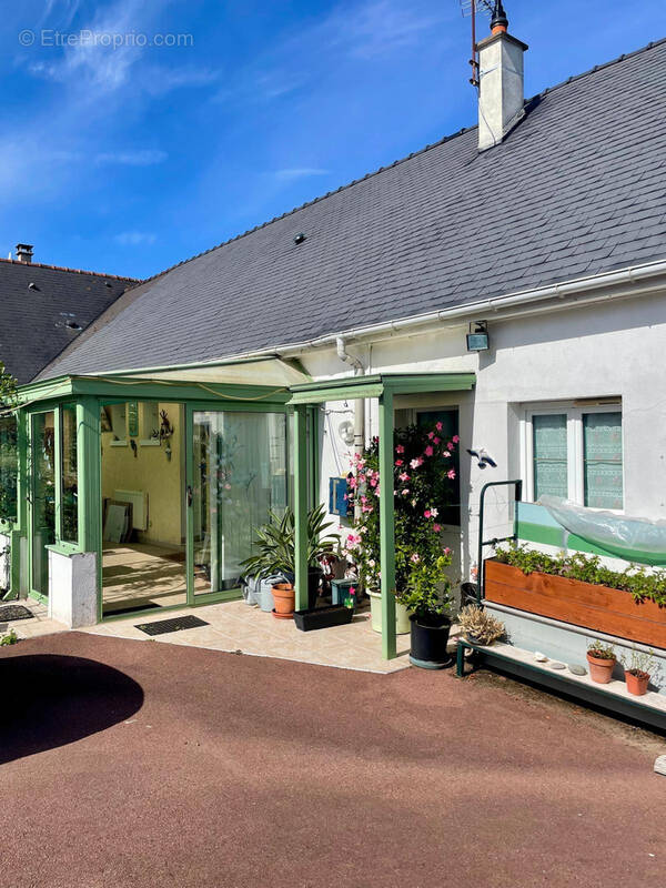 Maison à NEUILLE-PONT-PIERRE