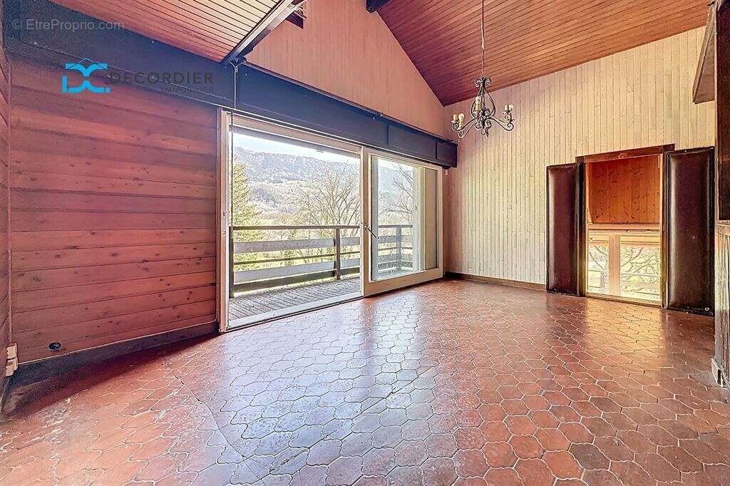 Lyaud - propriete 18 689 m² et maison de 180m2 - photo 5