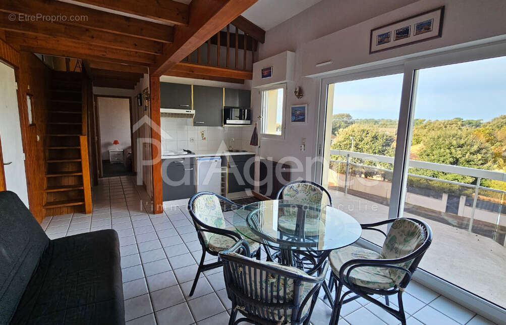 Appartement à VAUX-SUR-MER