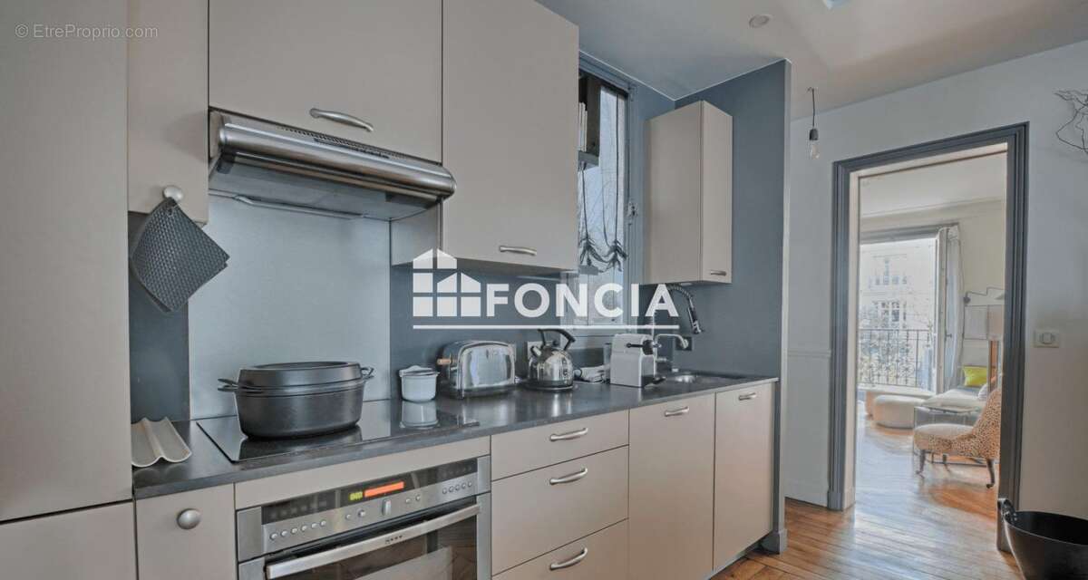 Appartement à PARIS-11E