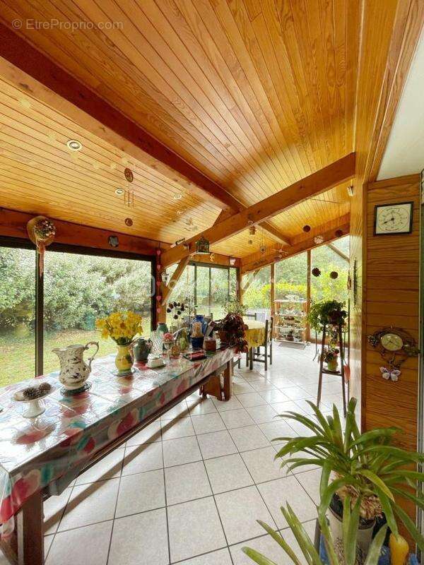 Maison à SAINTE-EULALIE-EN-BORN