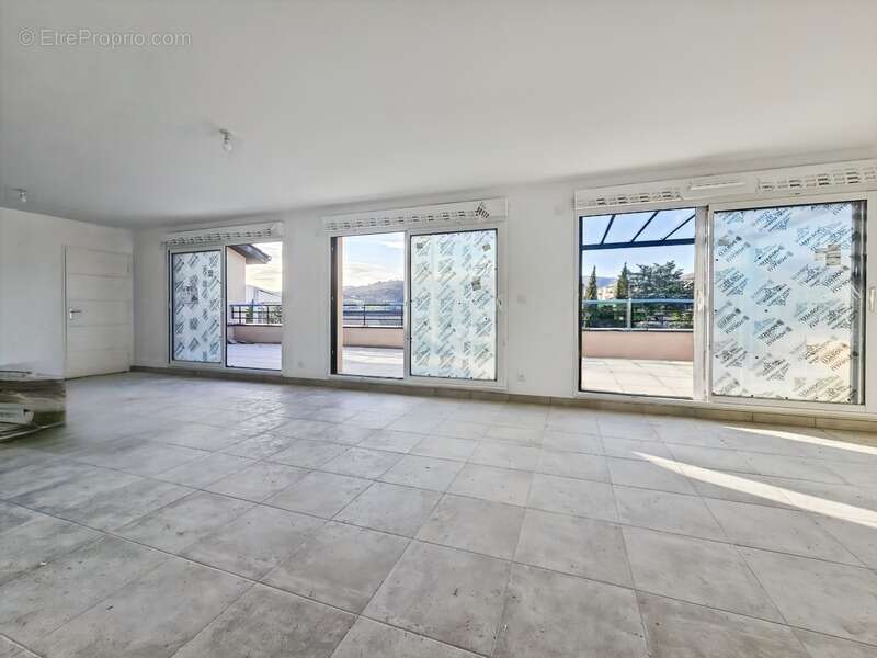 Appartement à VAUGNERAY