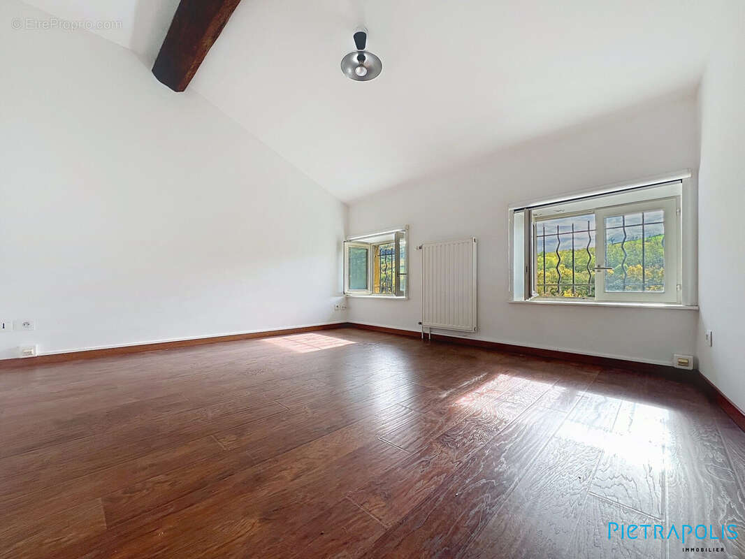 Appartement à DAREIZE