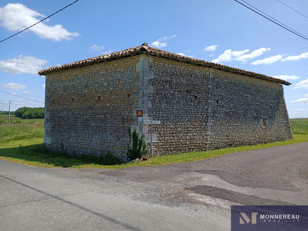 Grange avec terrain - photo 6