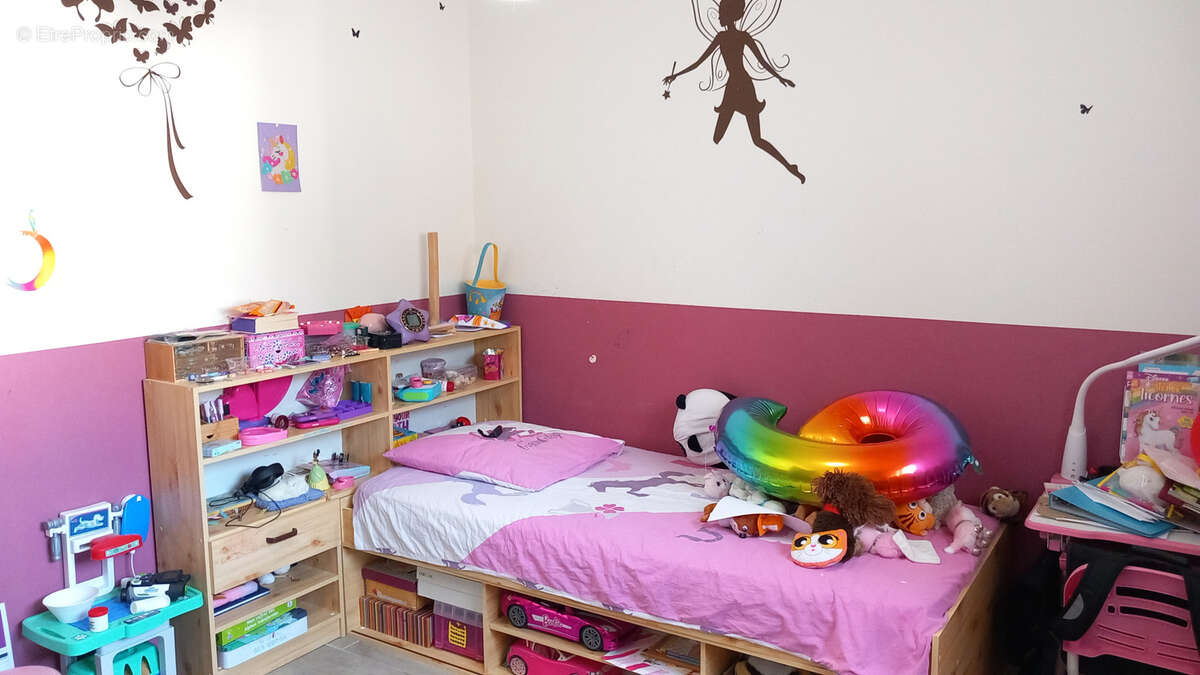 Maison à MONTELIMAR