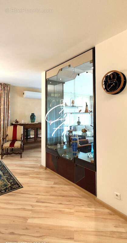 Appartement à MEYLAN