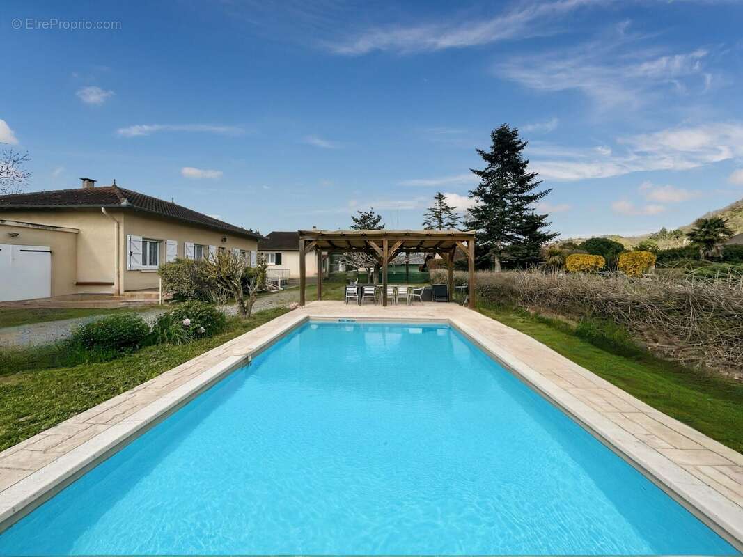 Maison à LE FAUGA