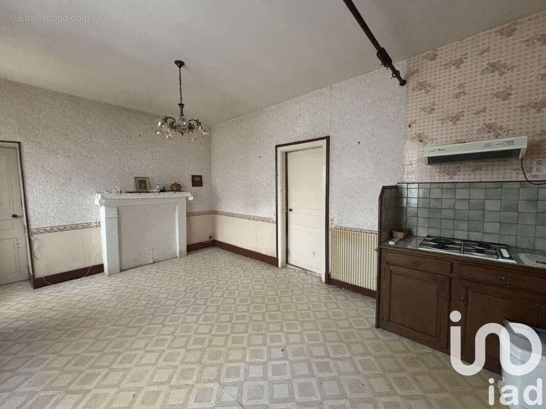 Maison 63 m² à Issoudun  - photo 4