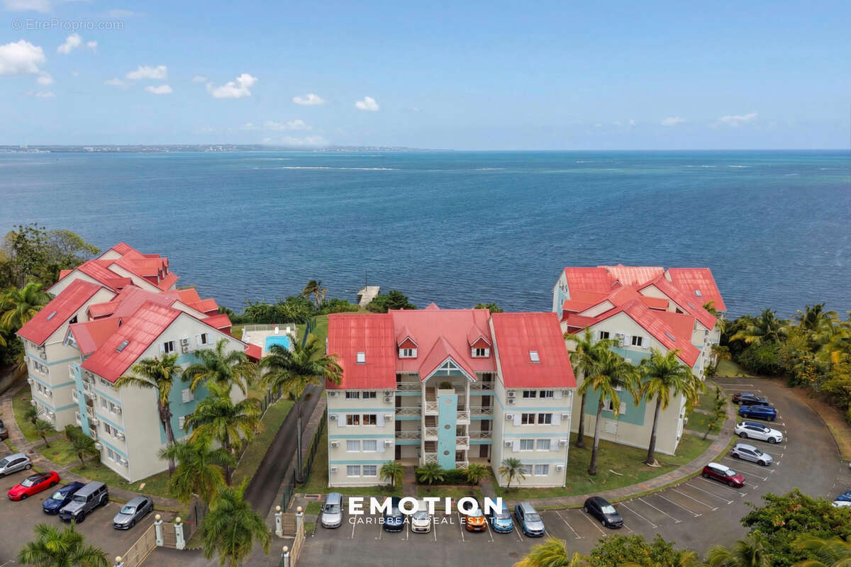 Appartement à PETIT-BOURG