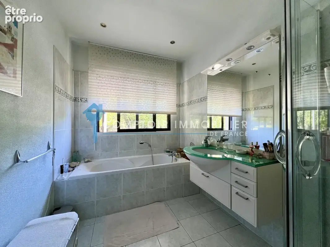 Maison d'architecte-Terrain arboré 5000m2-Piscine - photo 9