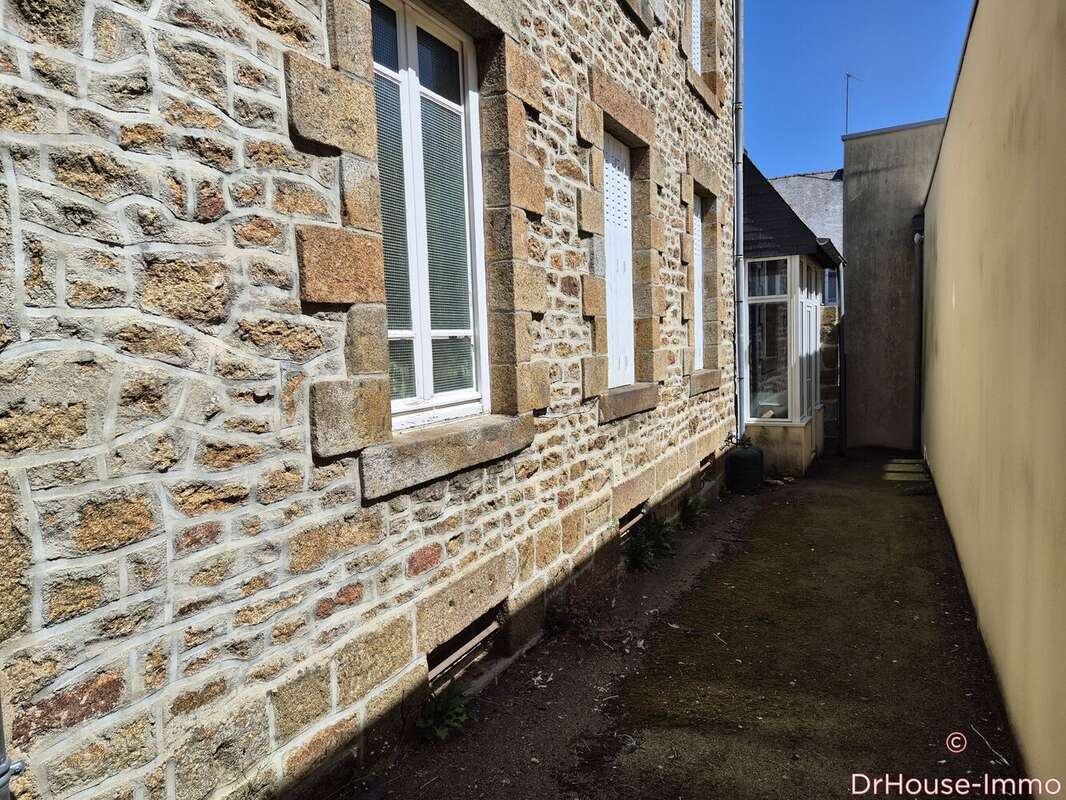 Maison 110 m² à Gorron  - photo 8