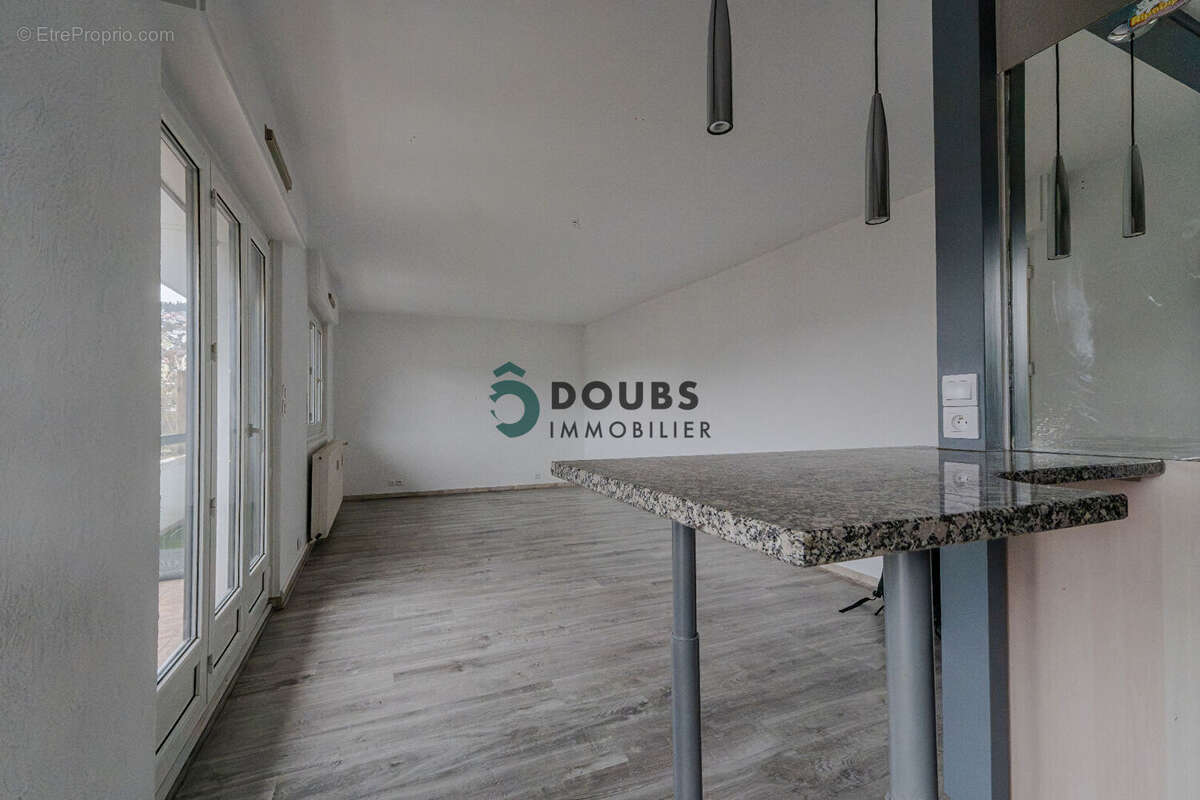 Appartement à VILLERS-LE-LAC