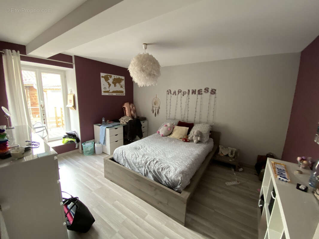 Maison à FEURS