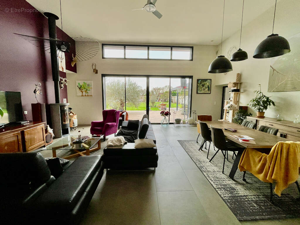 Maison à LE CELLIER