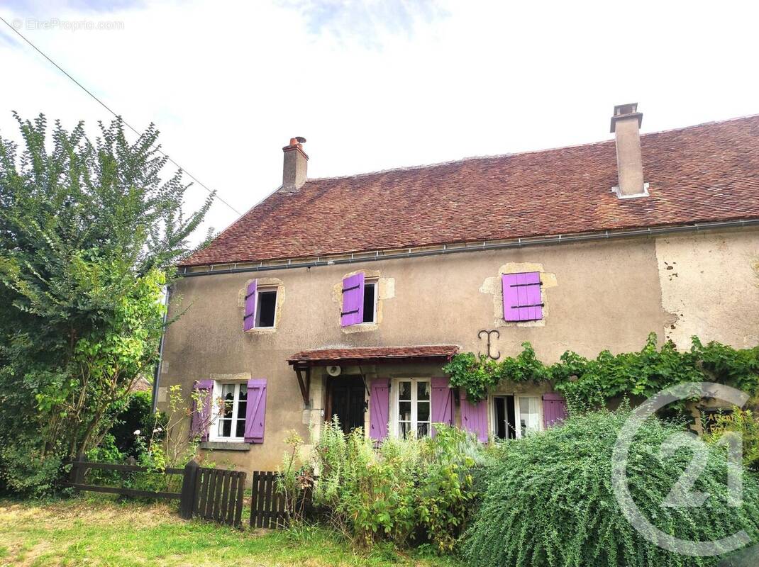 Maison à DAMPIERRE-SOUS-BOUHY
