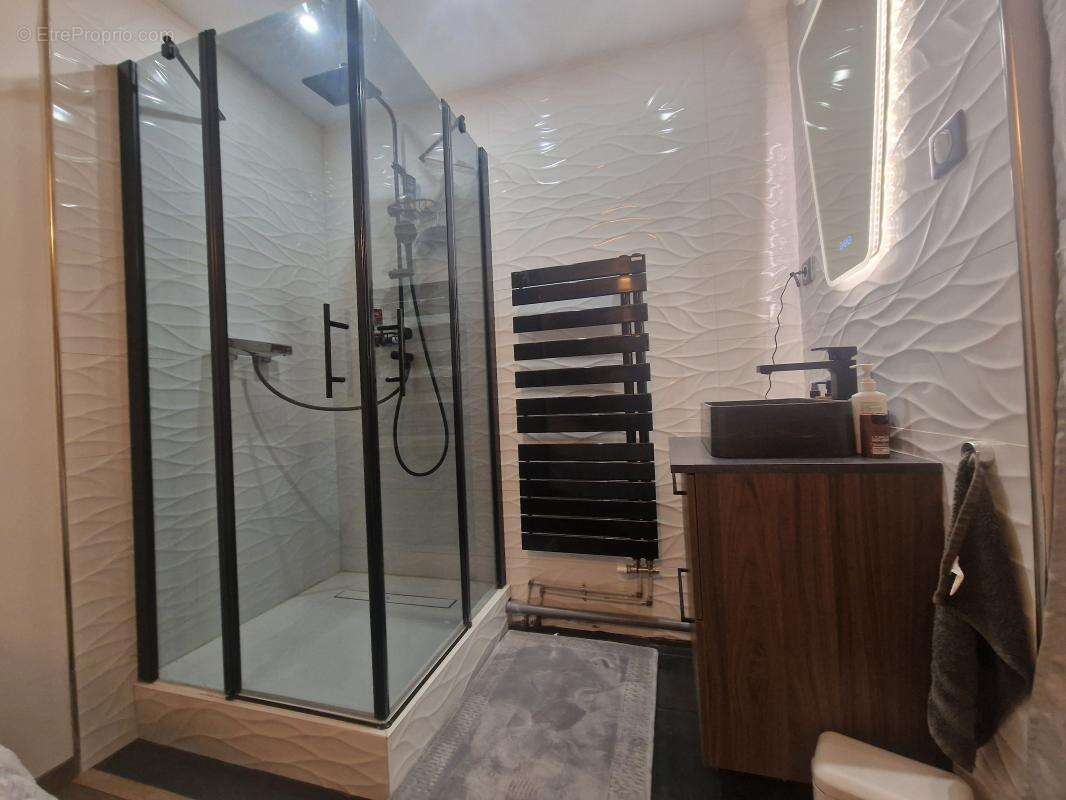 Appartement à VAIRES-SUR-MARNE