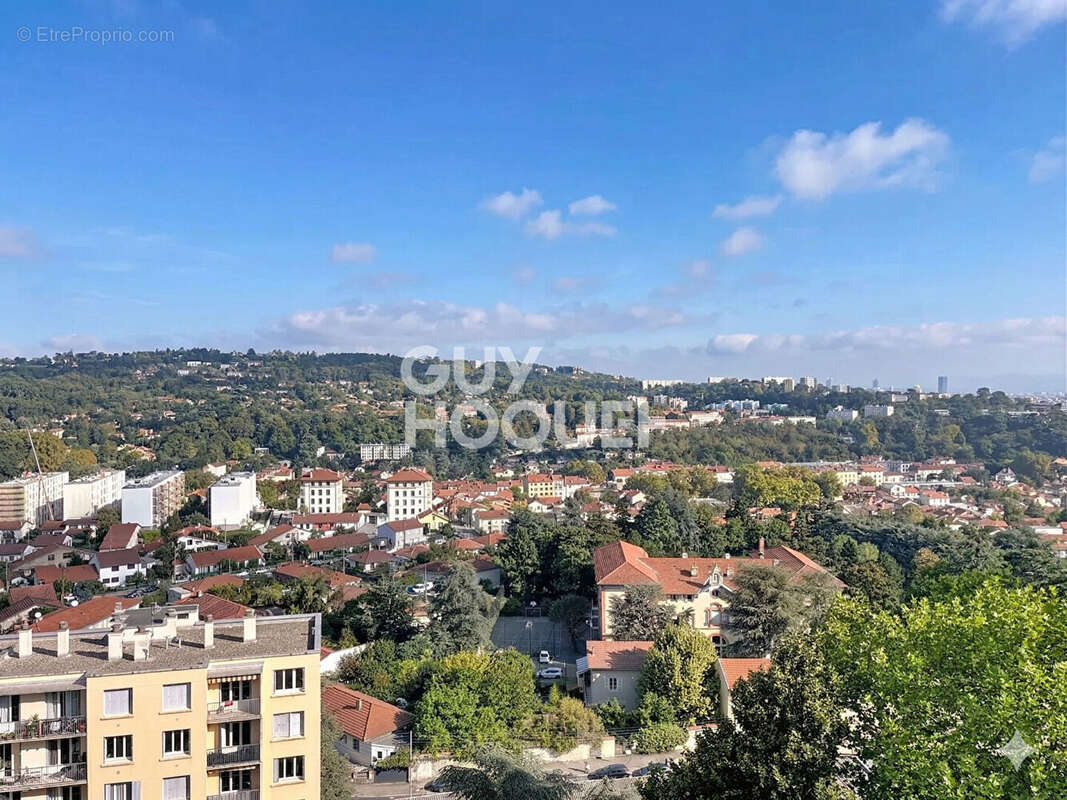 Appartement à OULLINS