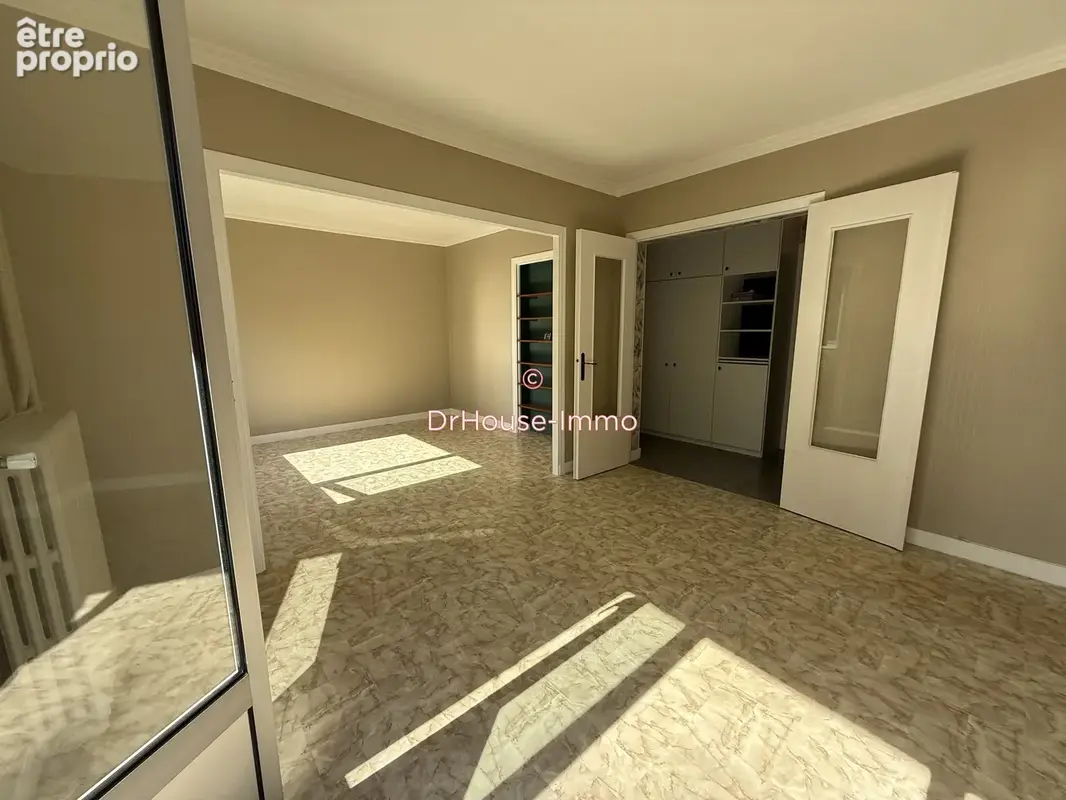 Appartement 4 pièces 78 m² à vendre à La Celle-Saint-Cloud (78170) - photo 21
