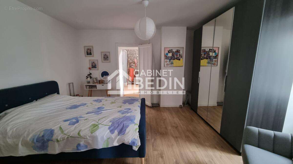 Maison à AURIAC-SUR-VENDINELLE