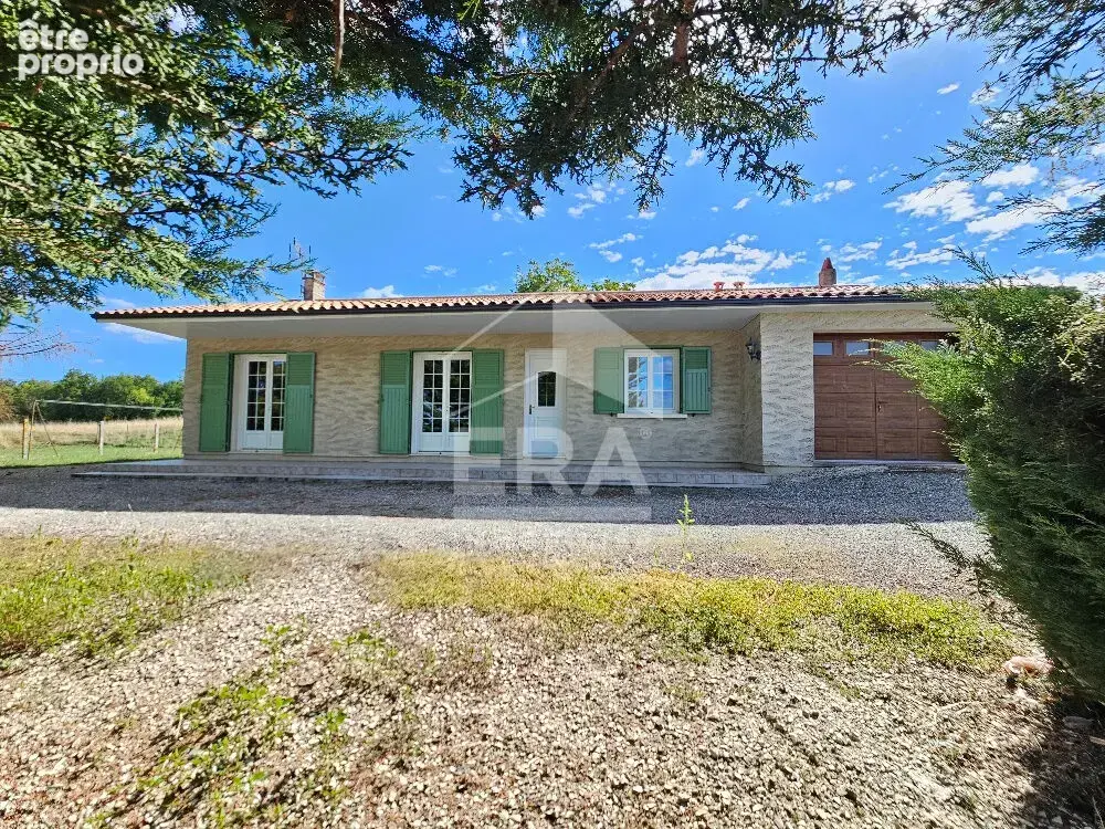 Photo Maison à Voulgezac au prix de 171 200€