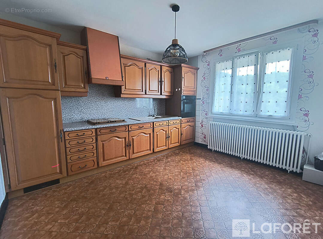 Maison à PLANCHER-BAS