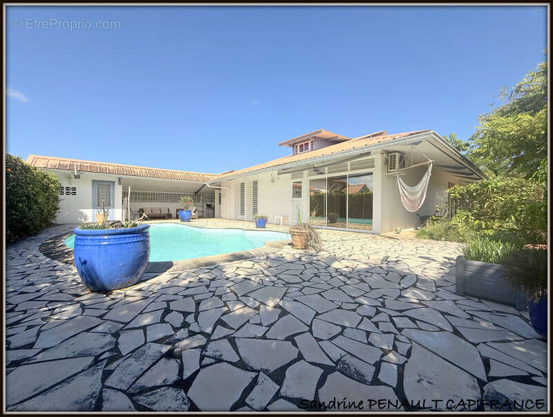 Maison à KOUROU
