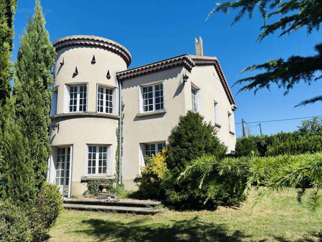 Maison à ROMANS-SUR-ISERE