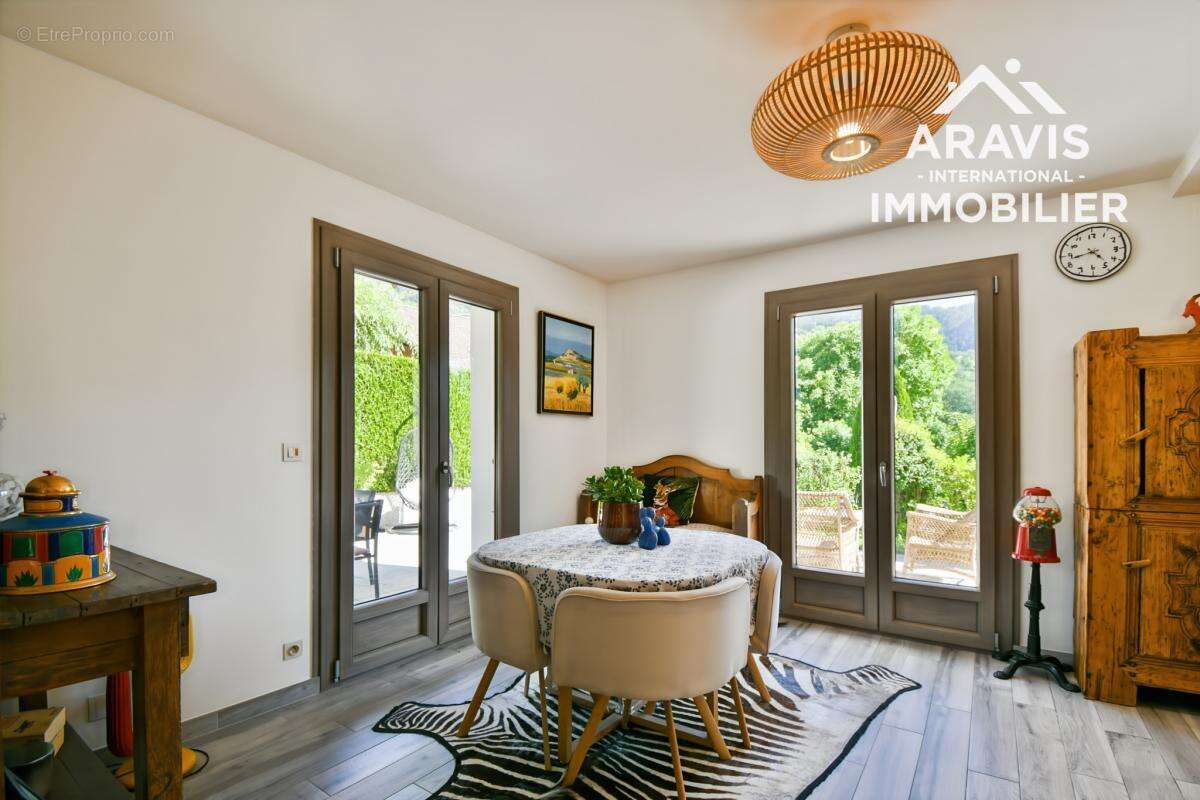 Maison à THONES