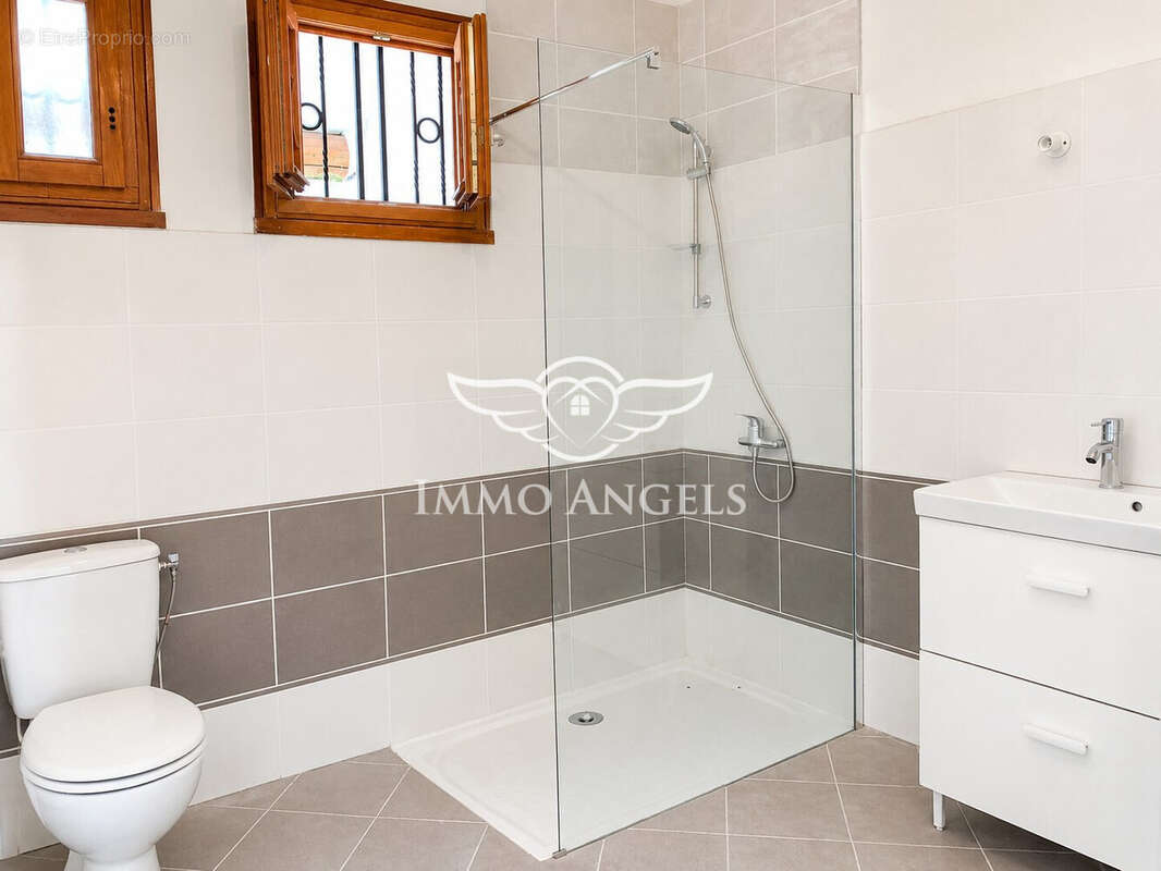 Maison 73 m² à Valreas  - photo 6