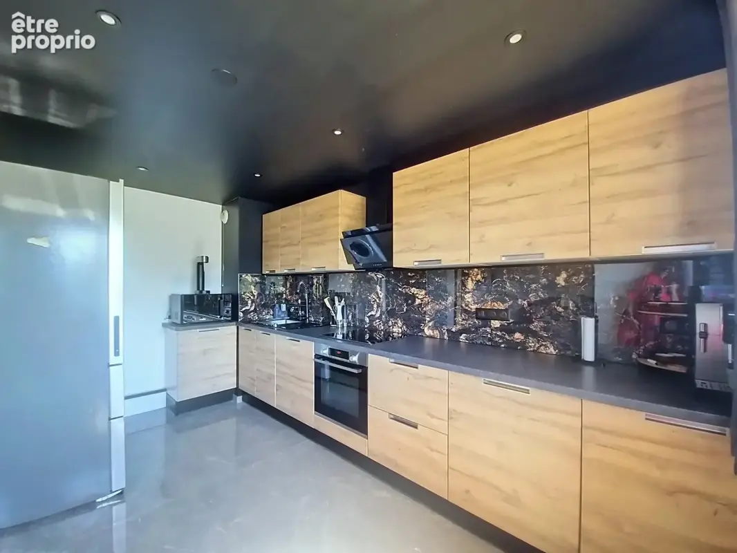 Montmélian - Exclusivité - Appartement T2 rénové avec gout - photo 3
