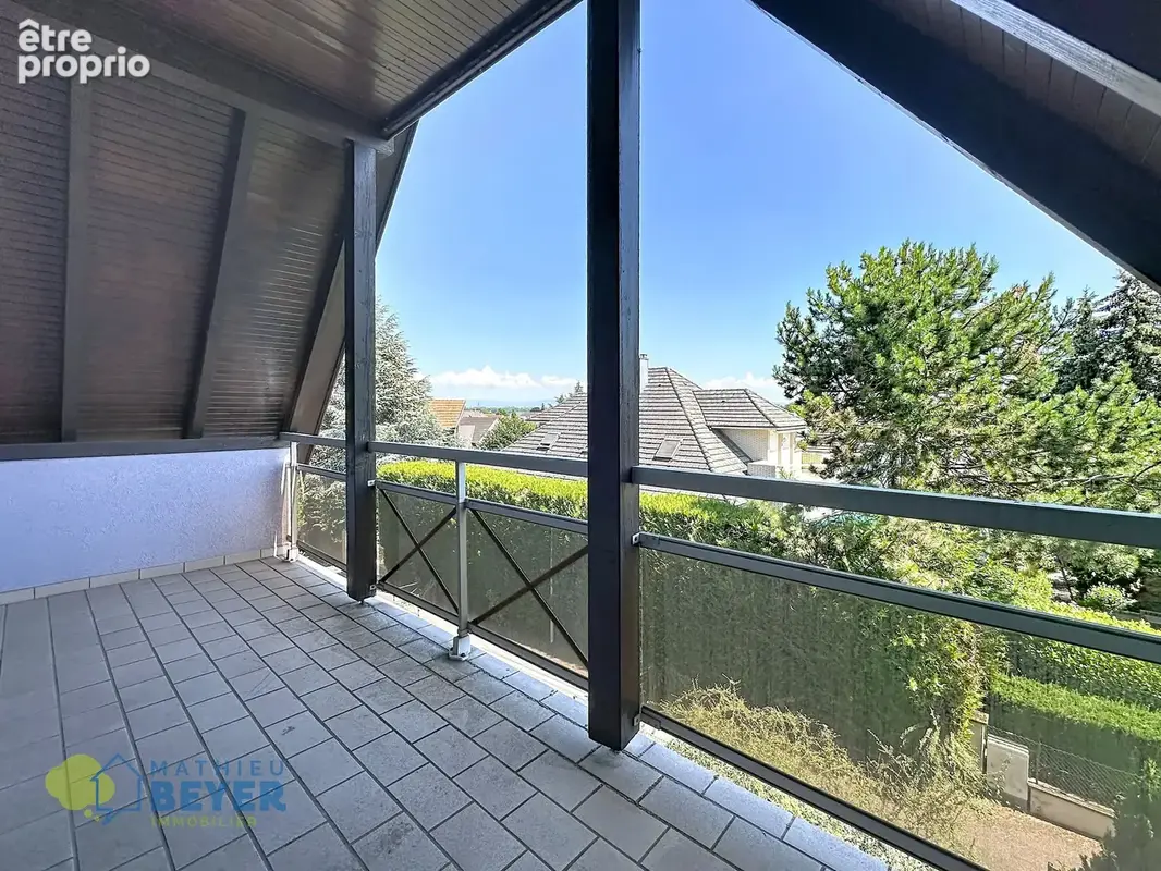 ACHENHEIM – Superbe duplex 4 pièces avec 2 terrasses, cave et stationnements - photo 6