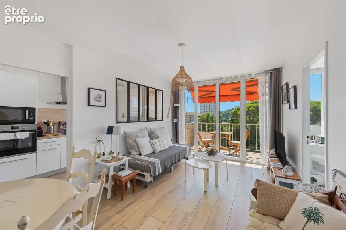 Appartement 3 pièces 56 m² à vendre à Toulon (83200) - photo 2