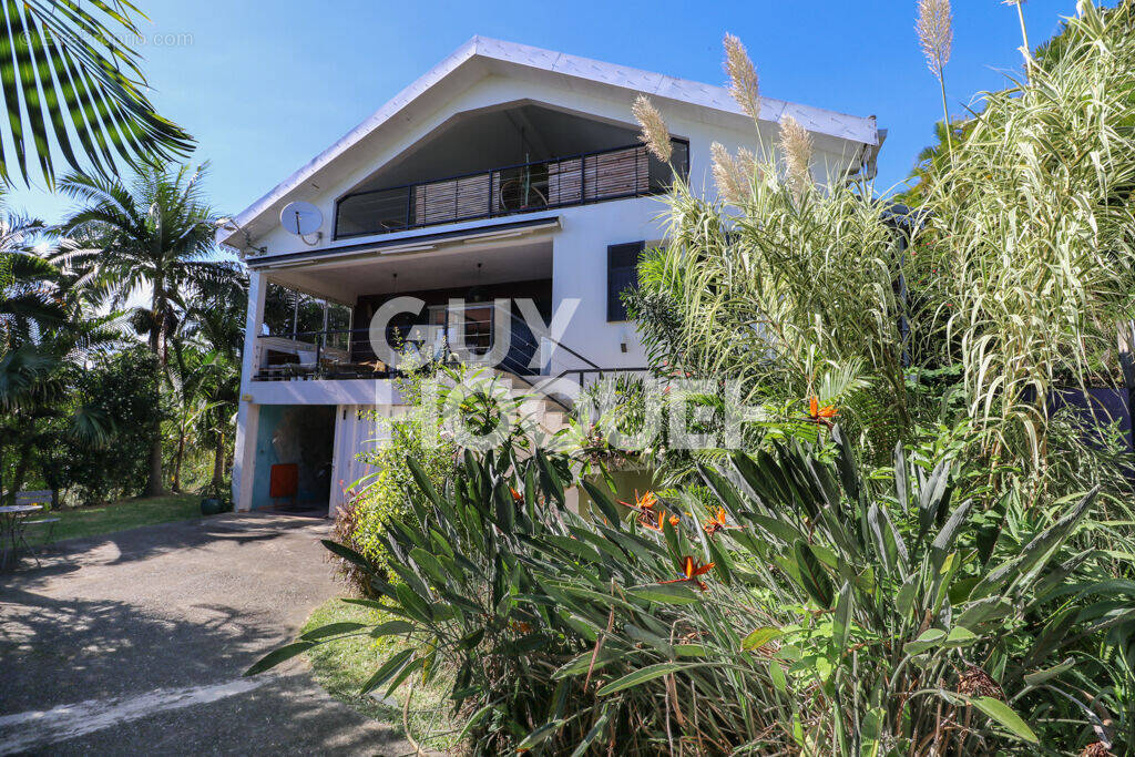 Maison à SAINT-DENIS